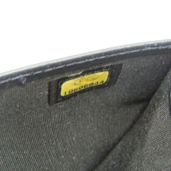 CHANEL Navy Wallet - Picture 13 of 13